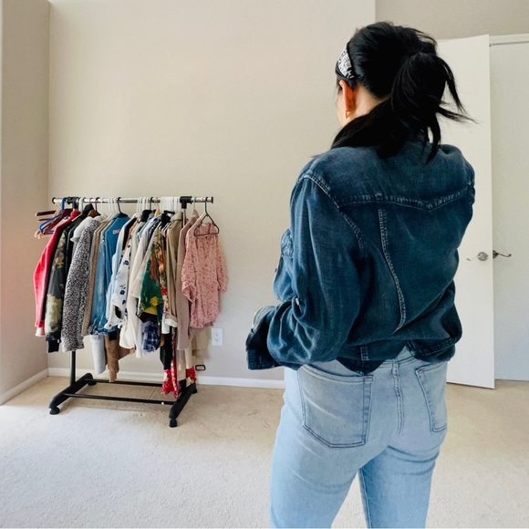 🌼 FREE w/any order❗️ANTHROPOLOGIE CLOTH & STONE 100% lyocell/tencel denim top - Picture 6 of 12